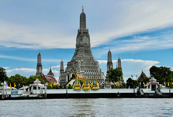 canal boat trip bangkok